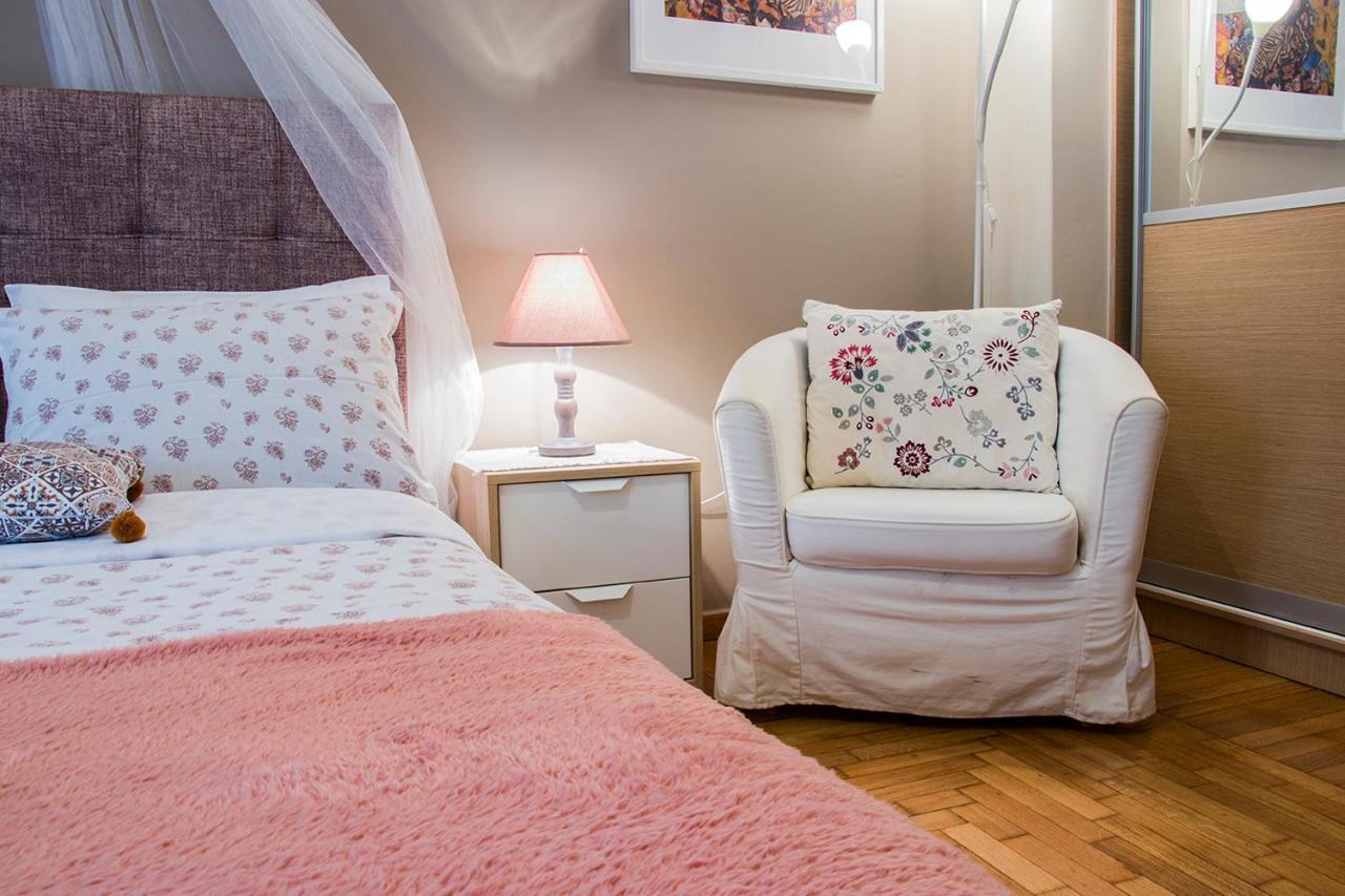 City Stay Close To The Metro A Charming Flat アテネ エクステリア 写真